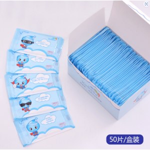 50片装湿巾新生婴儿手口湿巾儿童学生便携湿纸巾一次性无纺布湿巾